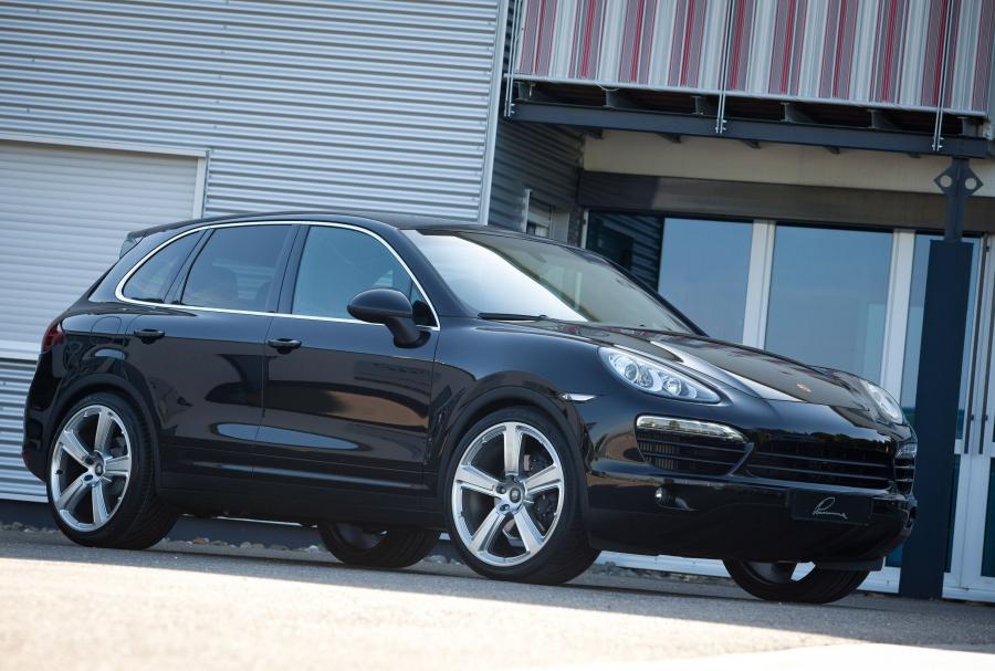 Porsche Cayenne by Lumma Design 2010 года  (фото 15 из 24)